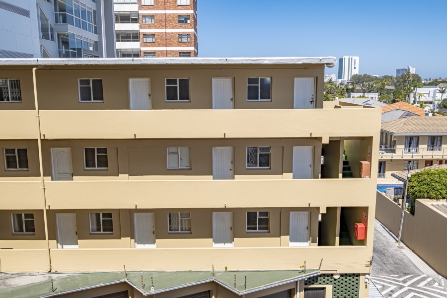 2 Bedroom Property for Sale in Summerstrand Eastern Cape